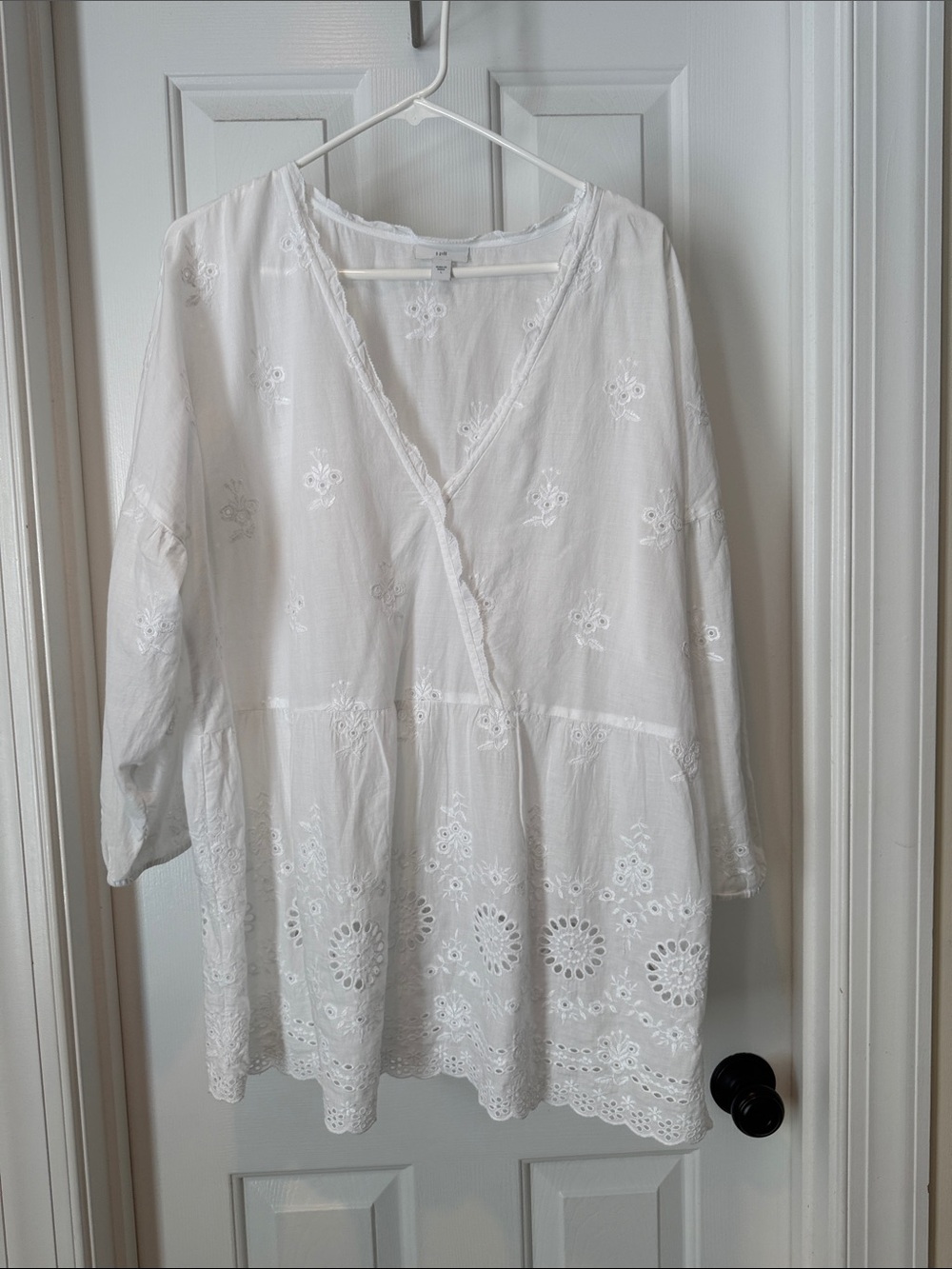 J. Jill White Embroidered Eyelet V-Neck Tunic